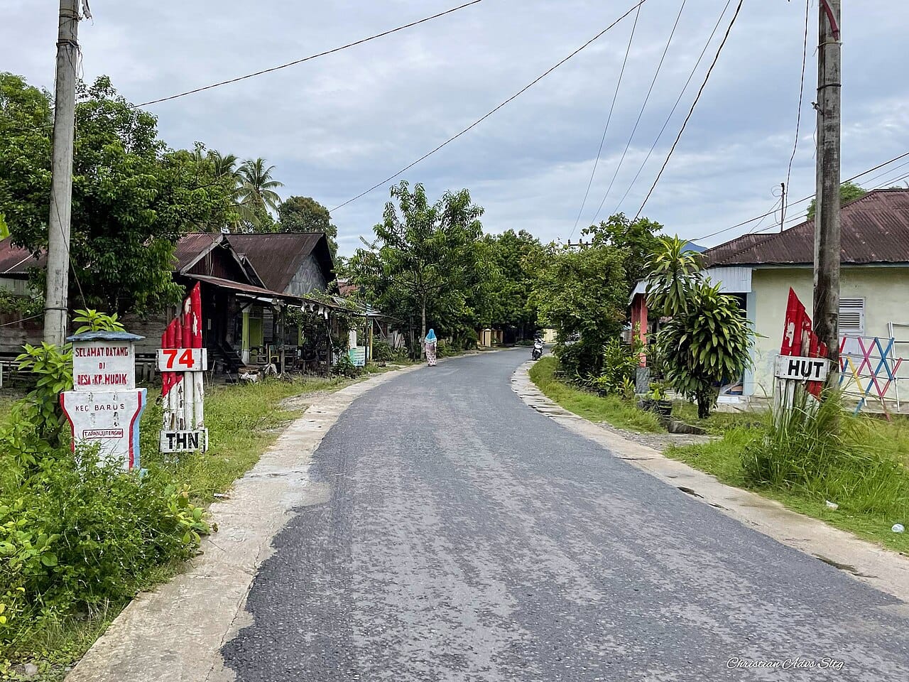 Pemandangan kampung halaman